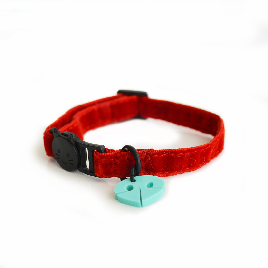 Collar gato terciopelo rojo Wawaw para mascotas gatos.