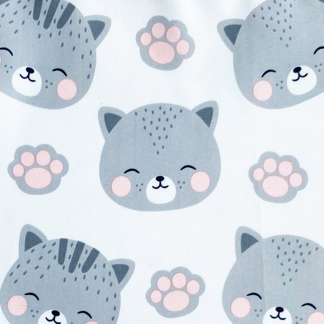 Pañoleta blanco oso gris Wawaw para mascotas perros y gatos.