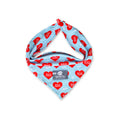 Pañoleta, pañuelo o bandana corazones rojo  para mascotas perros y gatos de todas las razas y tamaños.