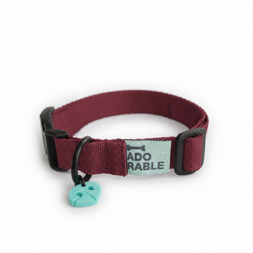 Collar unicolor adorable vinotinto